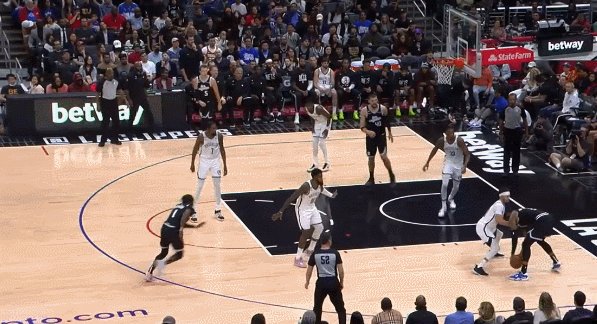 1668308740494070611.gif 3.gif